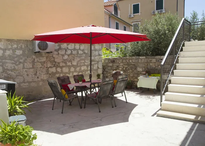 Central Old Town Rooms